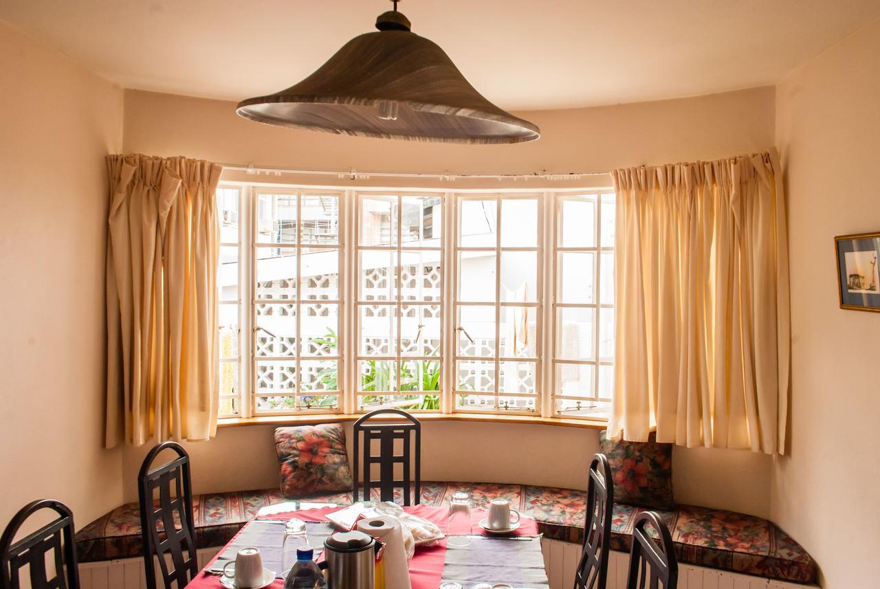 Upperroom Guesthouseムババーネ エクステリア 写真